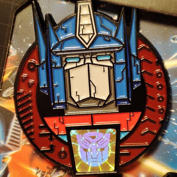 Transformers 40th Anniversary Optimus Prime & Megatron Enamel Pins Official Set - Picture 4 of 5